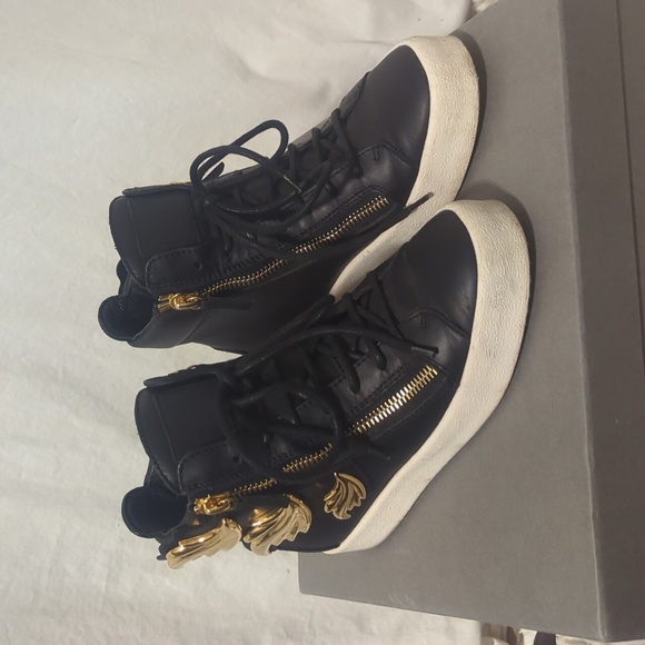 Giuseppe Zanotti Cruel wing gold sneakers - Picture 2 of 12